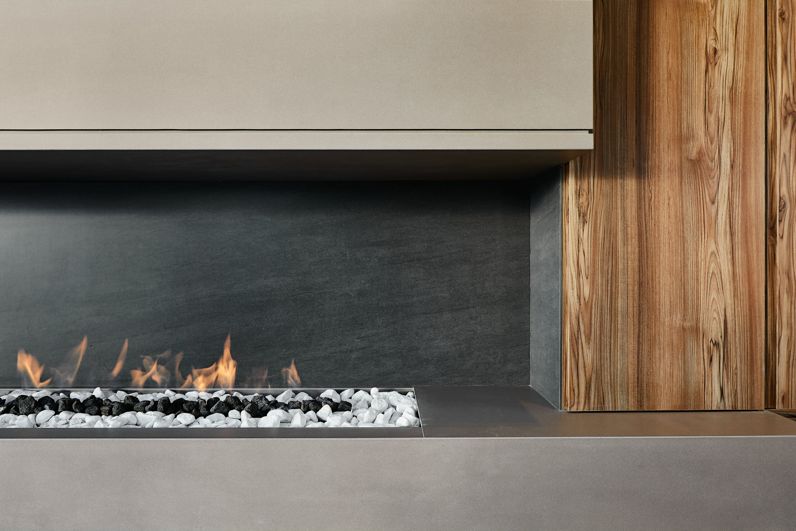 Neolith Fusion Satin BASALT BLACK - obrazek 4
